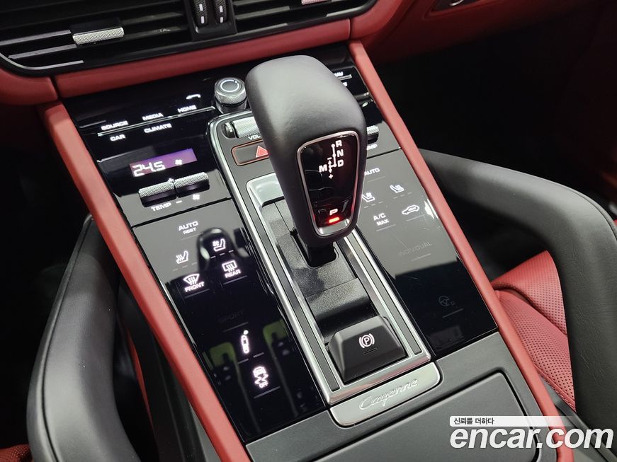 Porsche Cayenne 2023