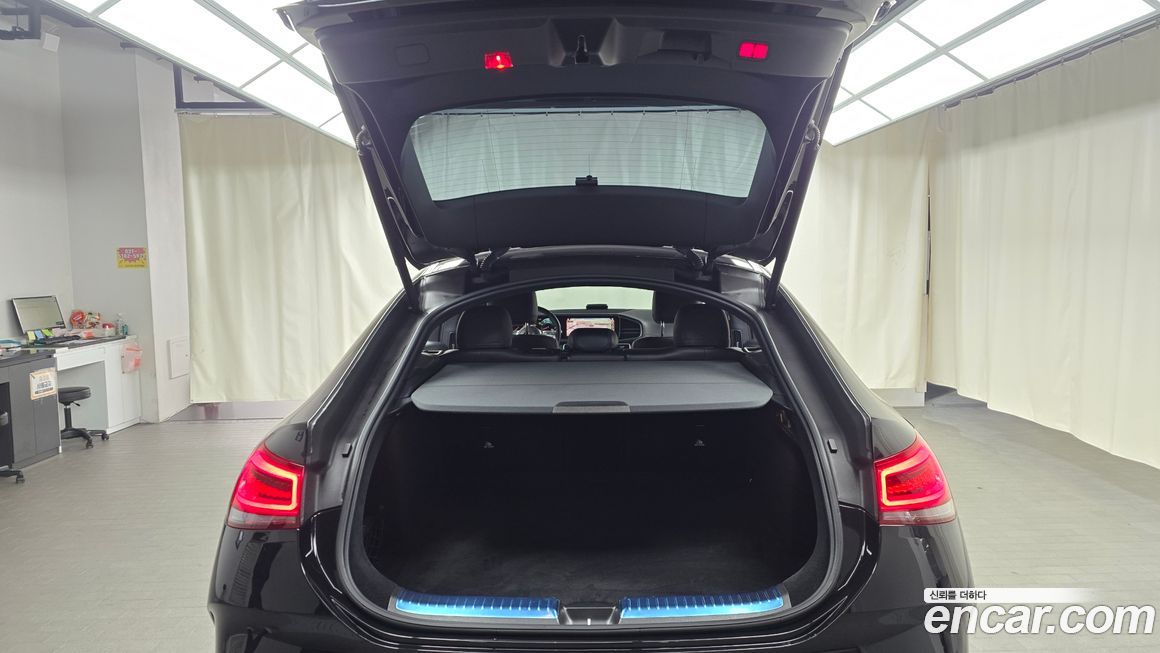 Mercedes-Benz GLE-Class 2021