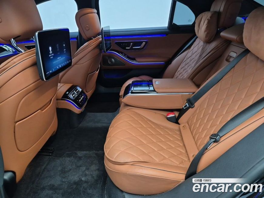 Mercedes-Benz S-Class 2023