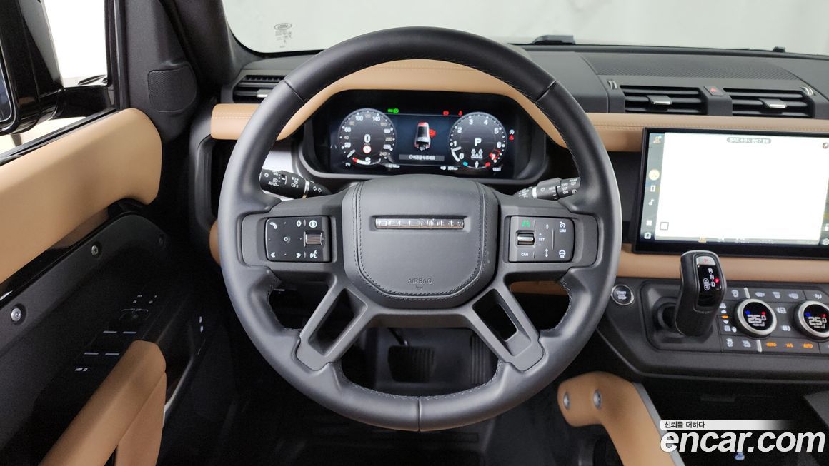 Land Rover Defender 2025