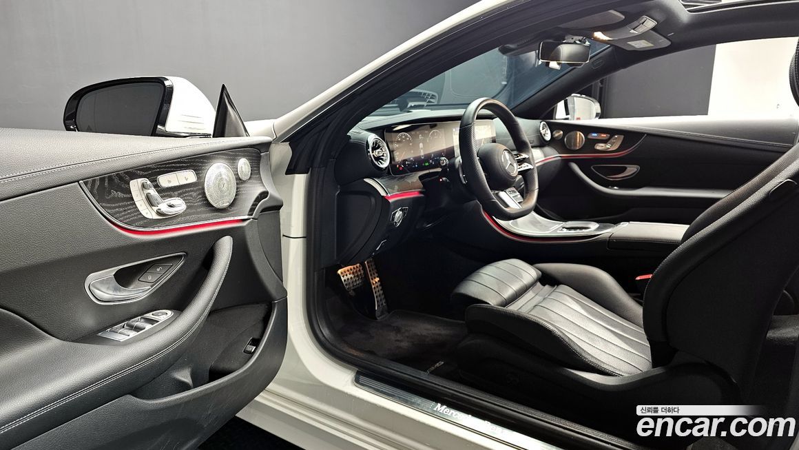 Mercedes-Benz E-Class 2022