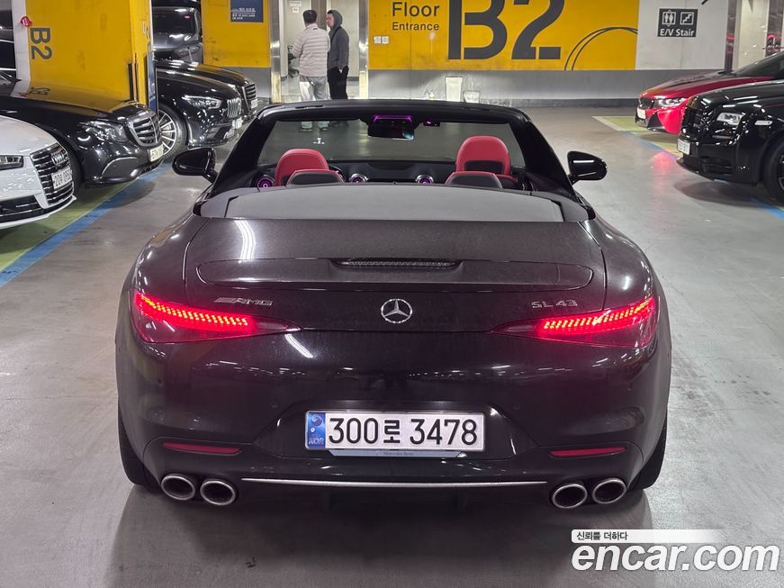 Mercedes-Benz SL-Class 2025