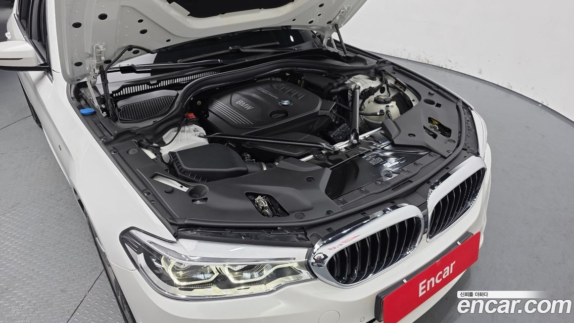 BMW 5-Series 2018