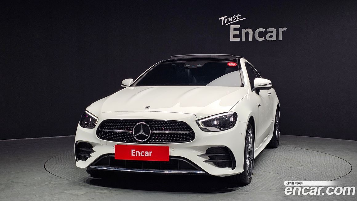 Mercedes-Benz E-Class 2022