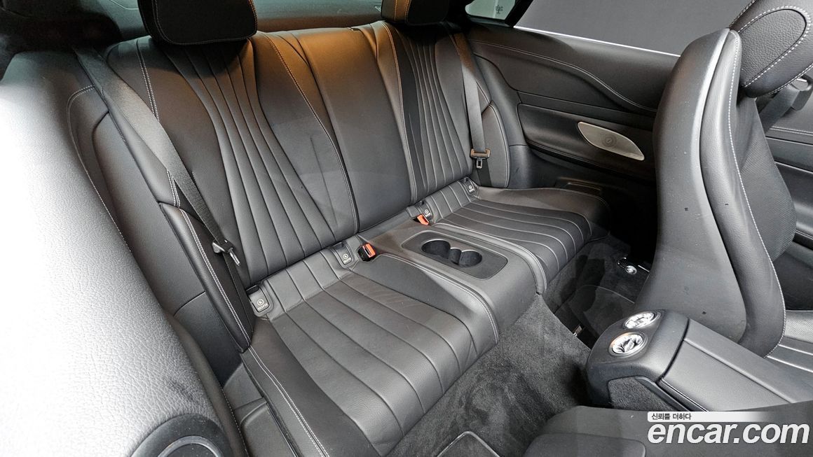 Mercedes-Benz E-Class 2022