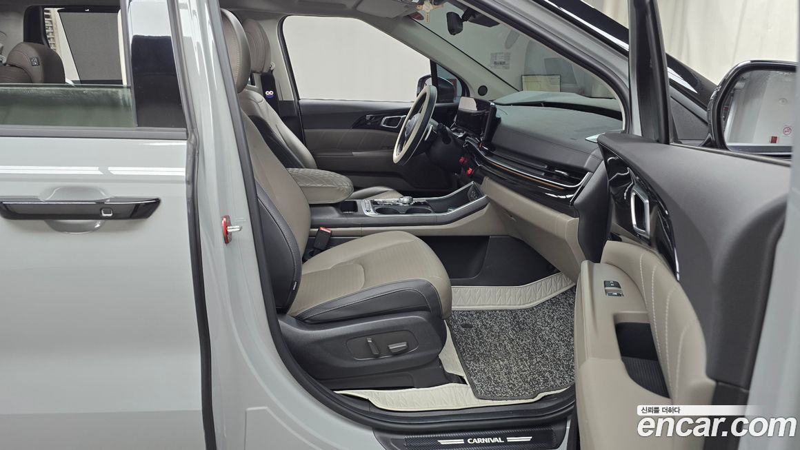 Kia Canival 2025