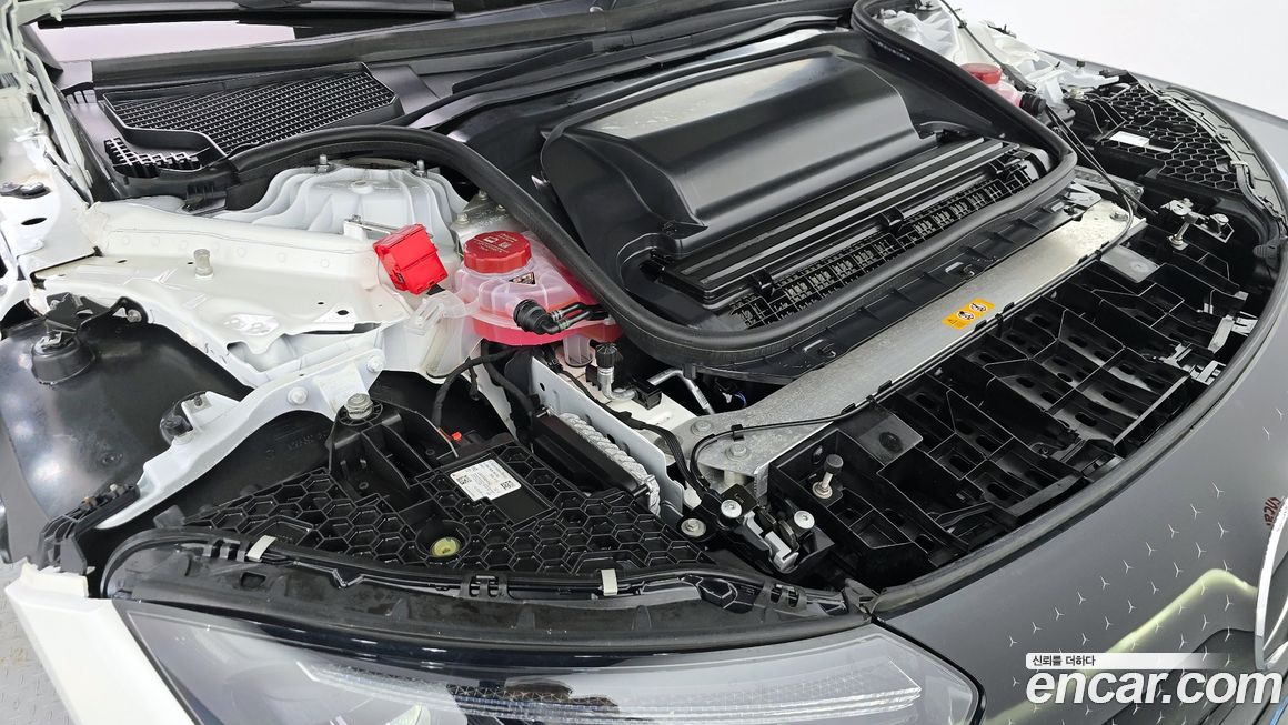 Mercedes-Benz EQE 2022