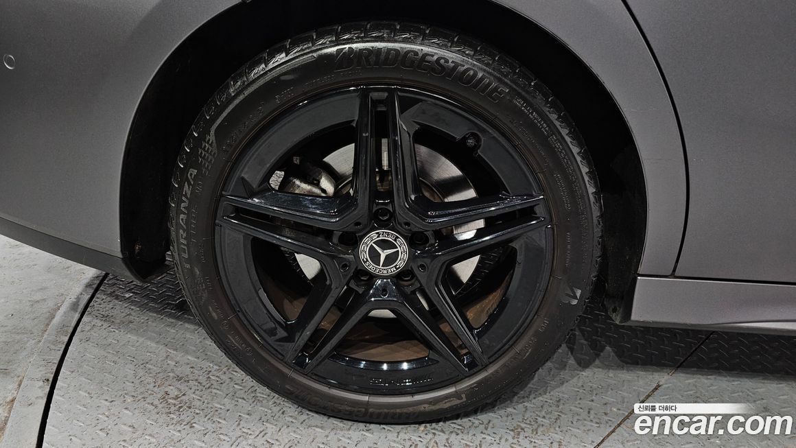 Mercedes-Benz CLA-Class 2022