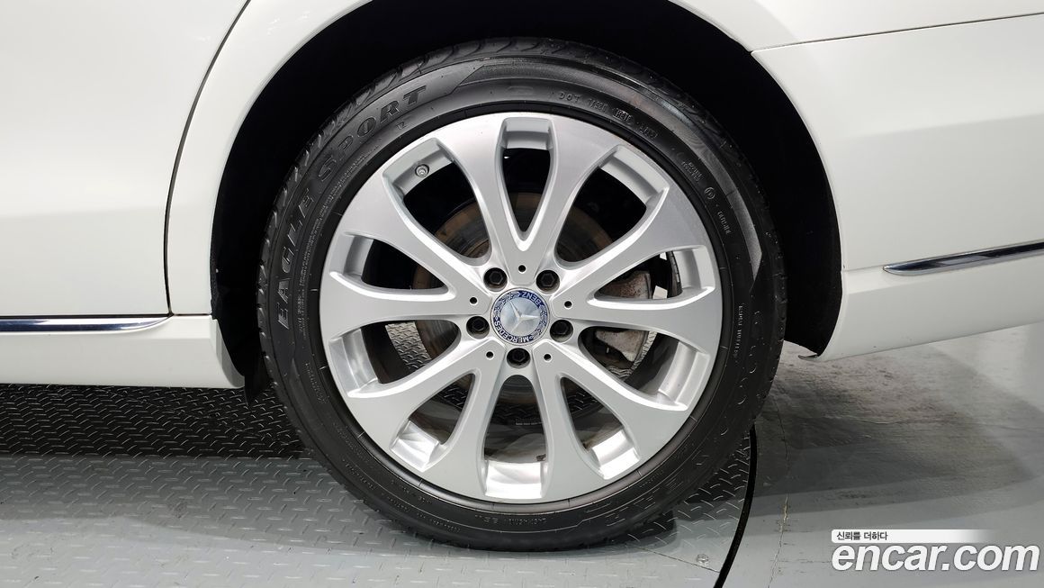 Mercedes-Benz E-Class 2017