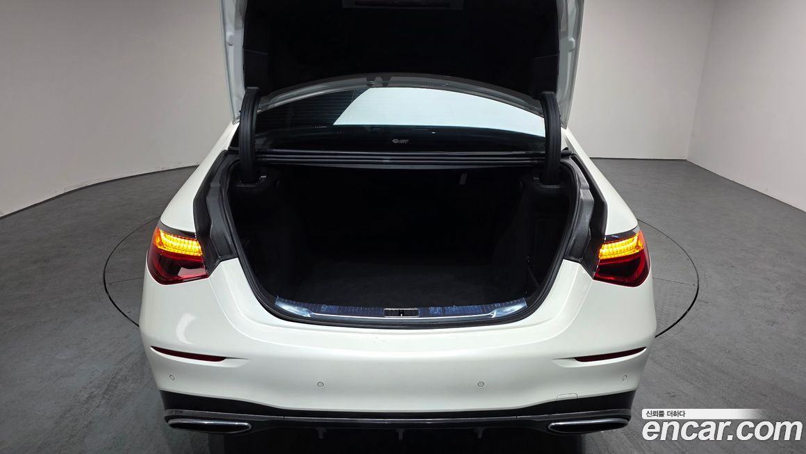 Mercedes-Benz S-Class 2022