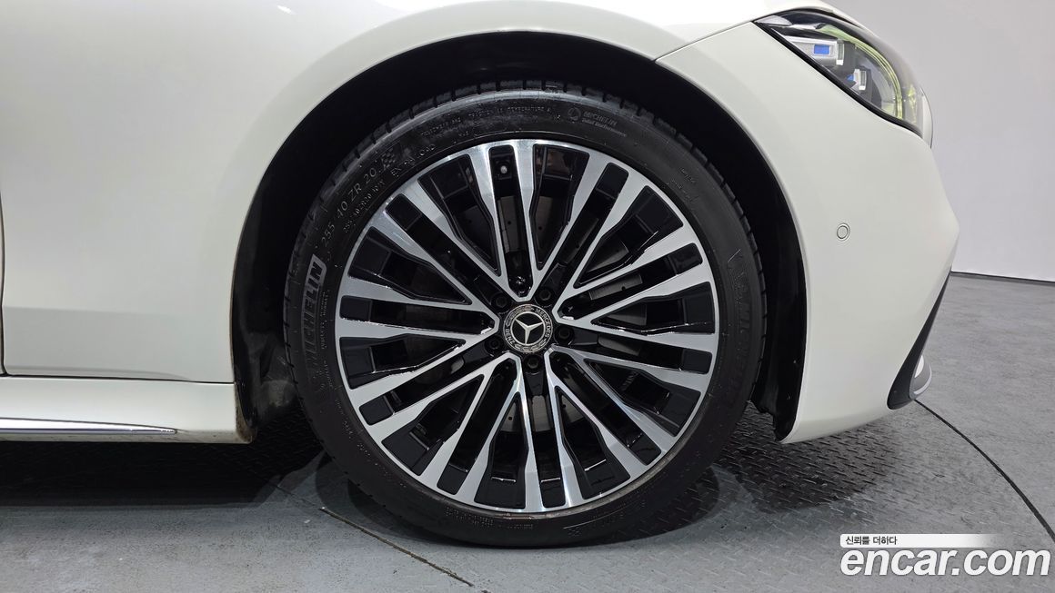 Mercedes-Benz S-Class 2022