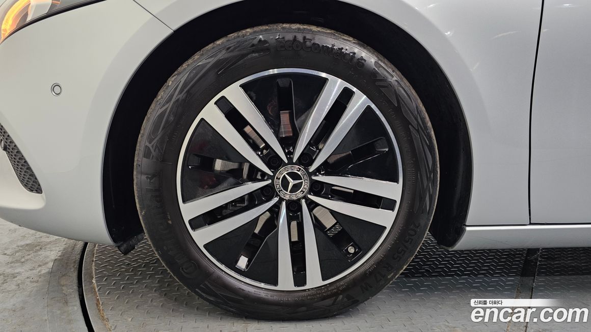 Mercedes-Benz A-Class 2021