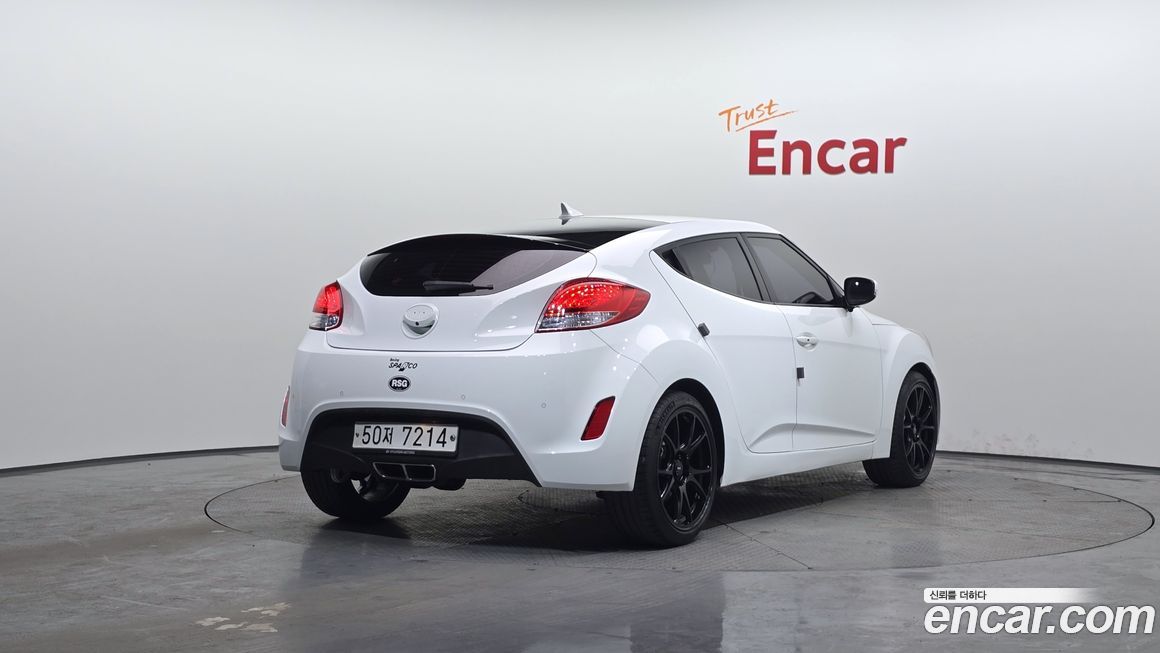 Hyundai Veloster 2012