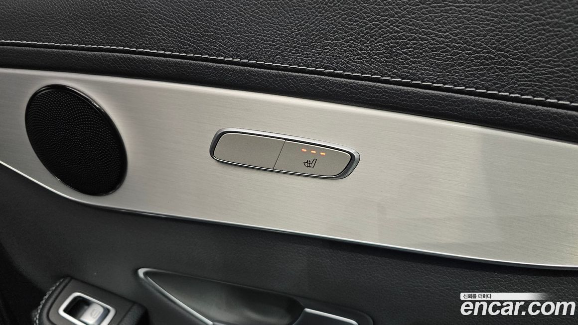 Mercedes-Benz GLC-Class 2021