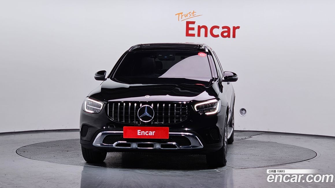 Mercedes-Benz GLC-Class 2021