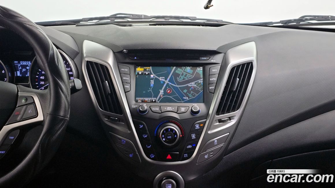 Hyundai Veloster 2012