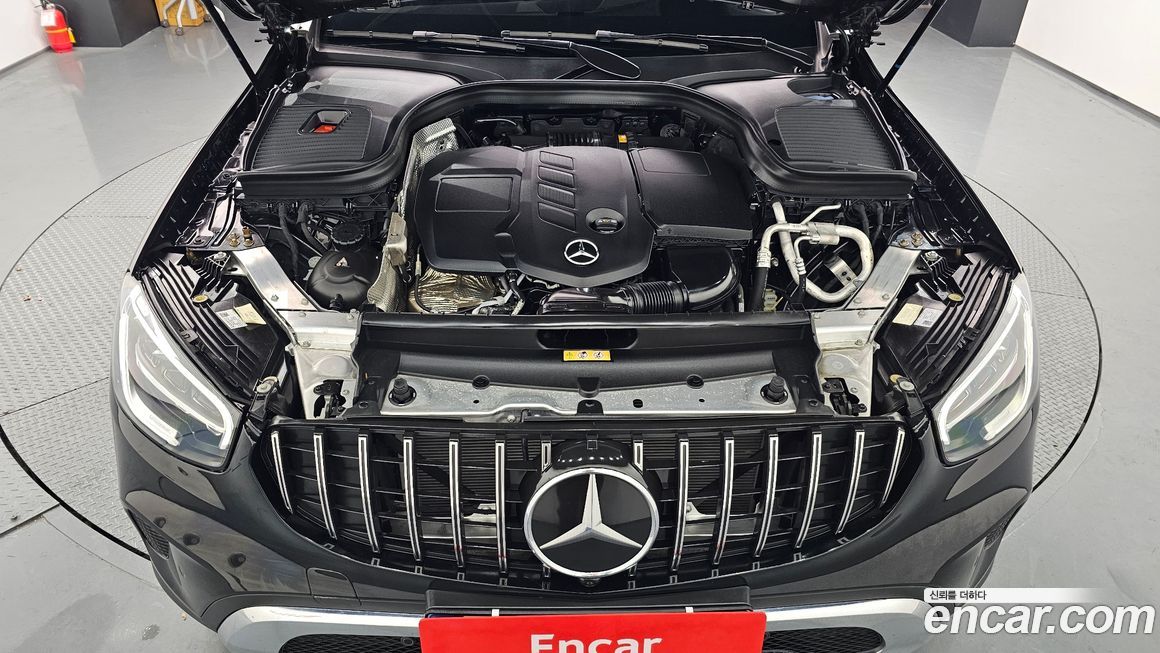 Mercedes-Benz GLC-Class 2021