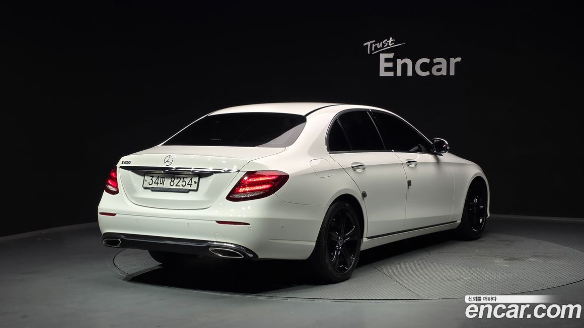 Mercedes-Benz E-Class 2018