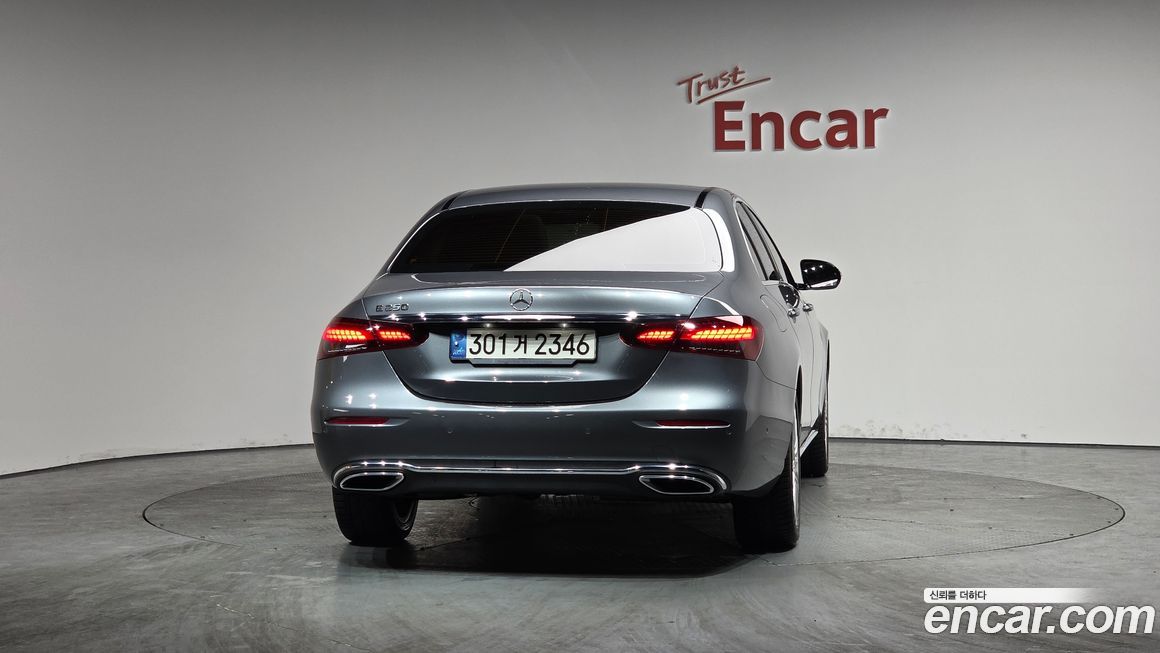 Mercedes-Benz E-Class 2021