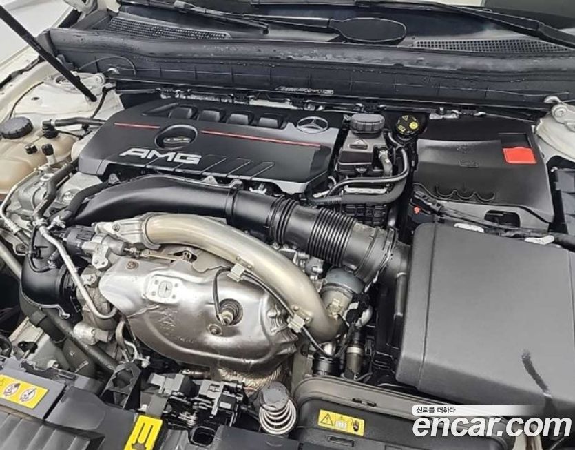 Mercedes-Benz GLB-Class 2023