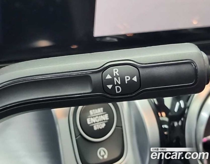 Mercedes-Benz GLB-Class 2023