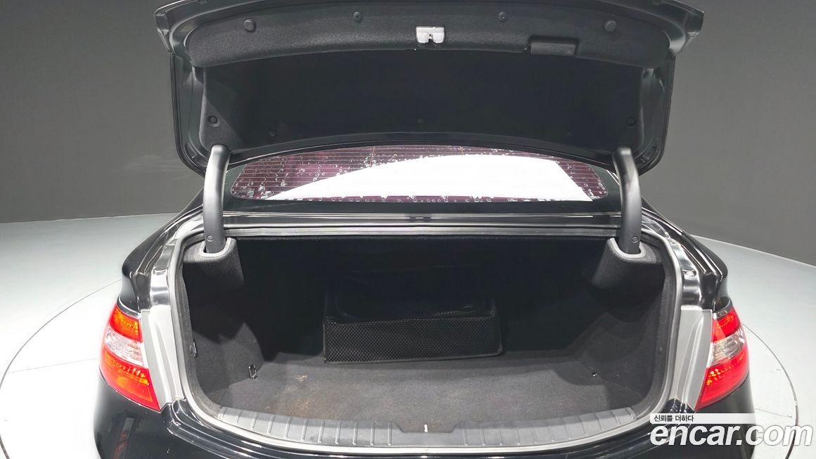 Hyundai Grandeur 2011