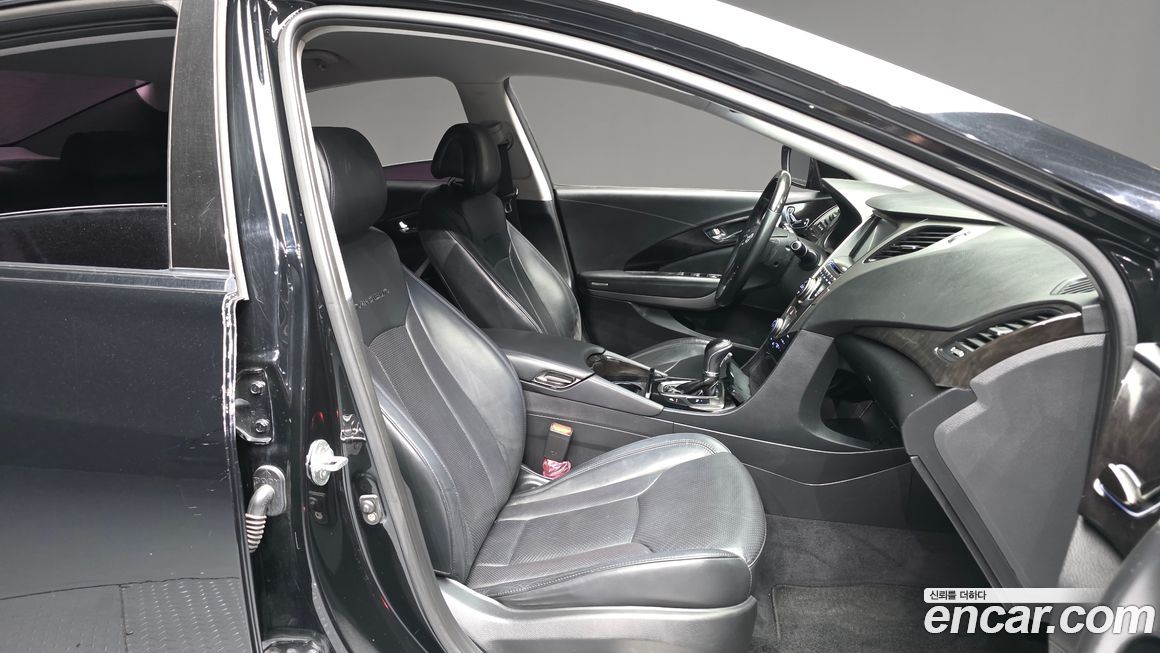 Hyundai Grandeur 2011