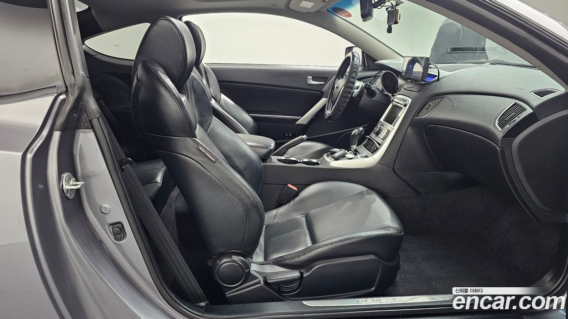 Hyundai Genesis 2010