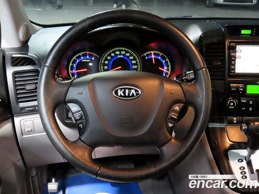 Kia Canival 2011