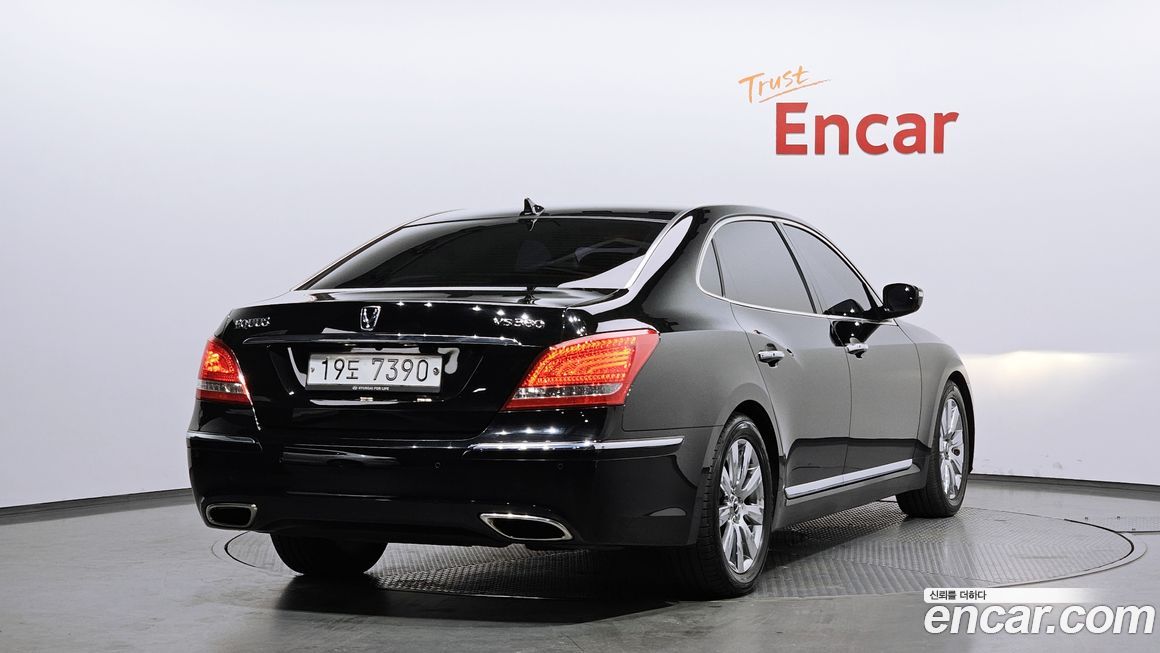 Hyundai Equus 2012
