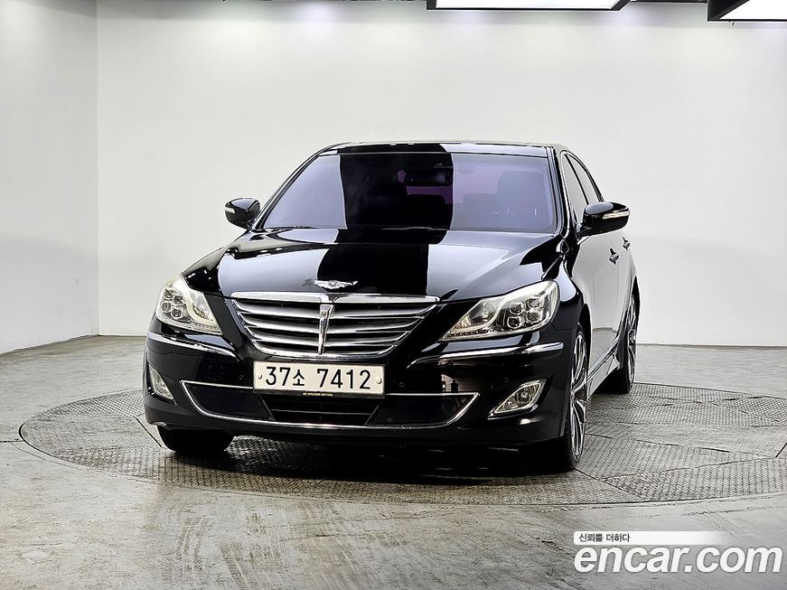 Hyundai Genesis 2012