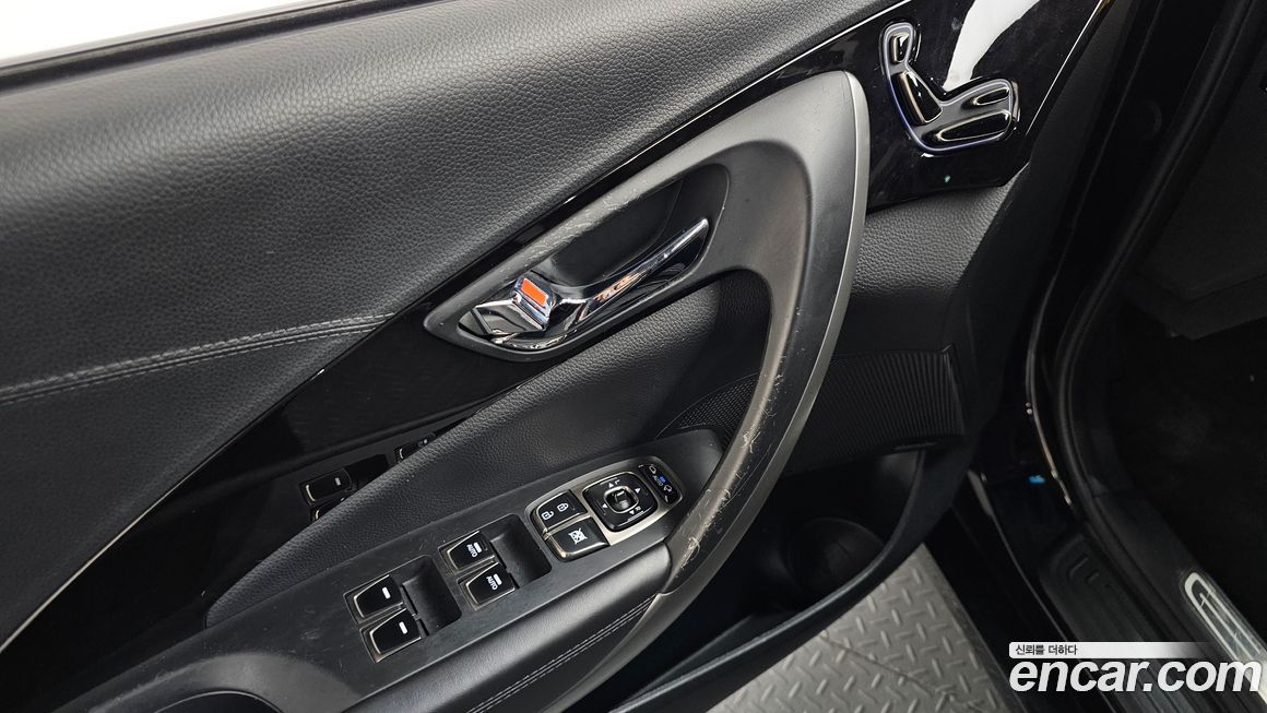 Hyundai Grandeur 2011