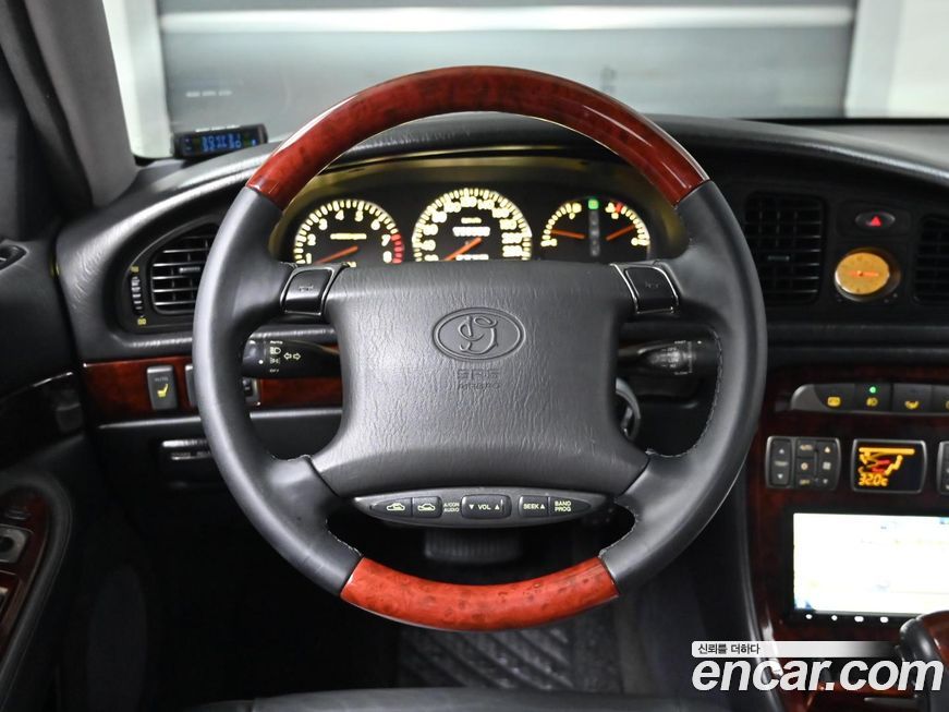 Hyundai Dynasty 2002