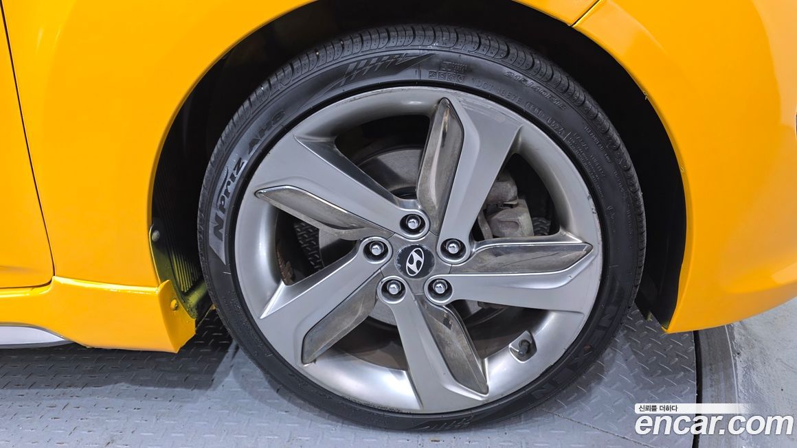 Hyundai Veloster 2014