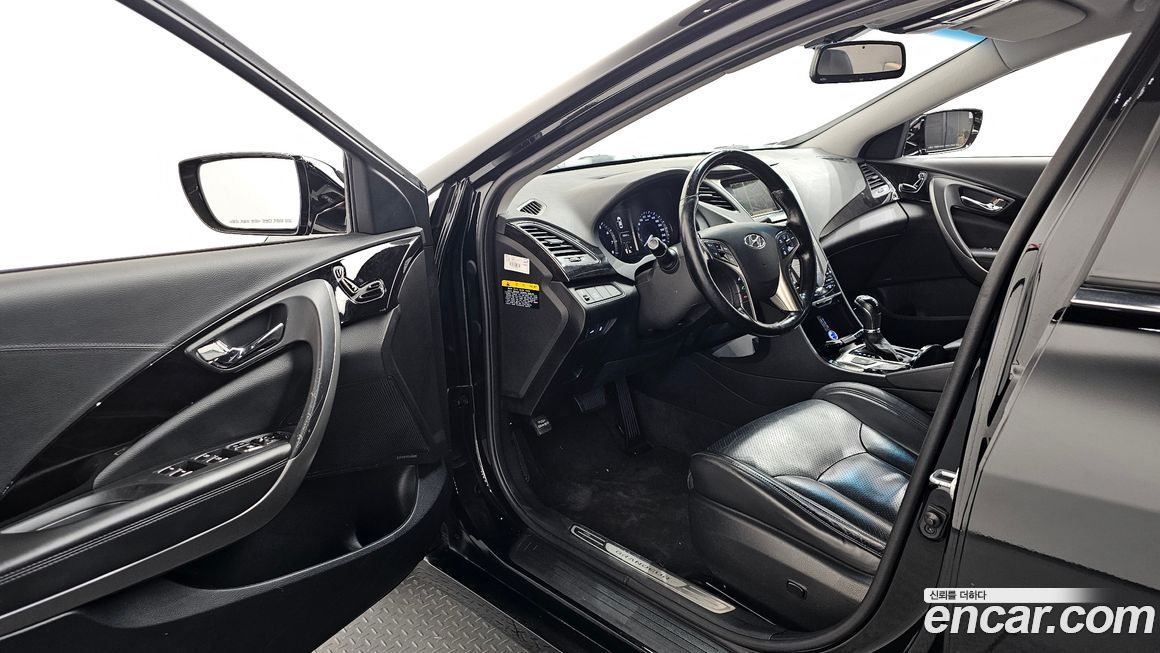 Hyundai Grandeur 2011