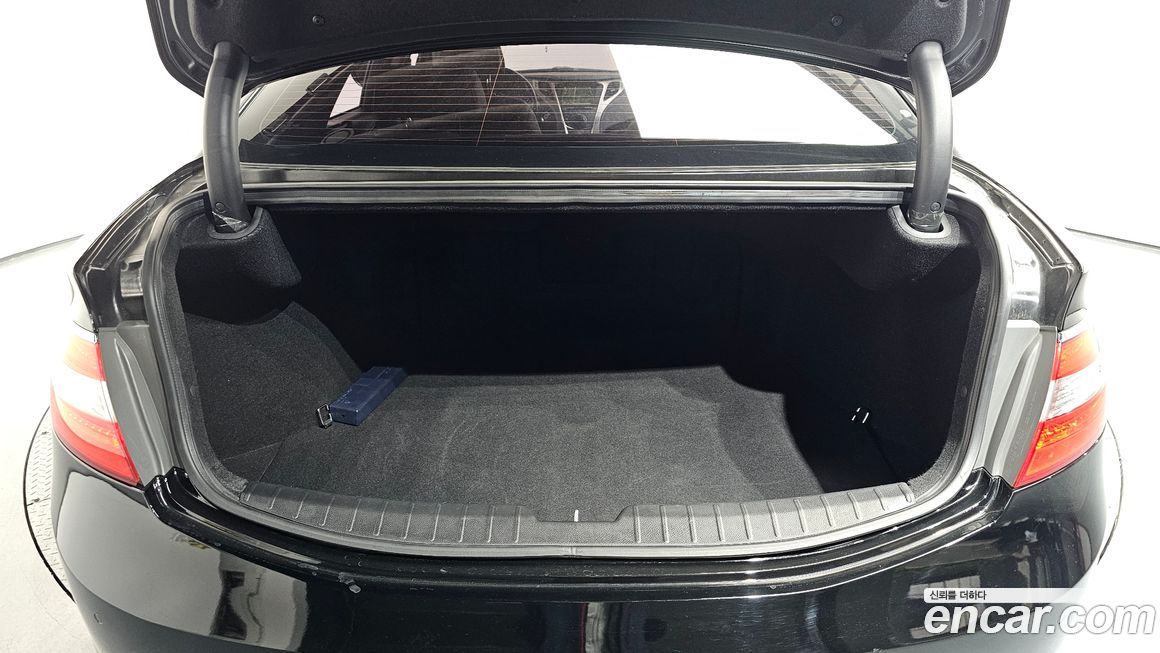 Hyundai Grandeur 2011