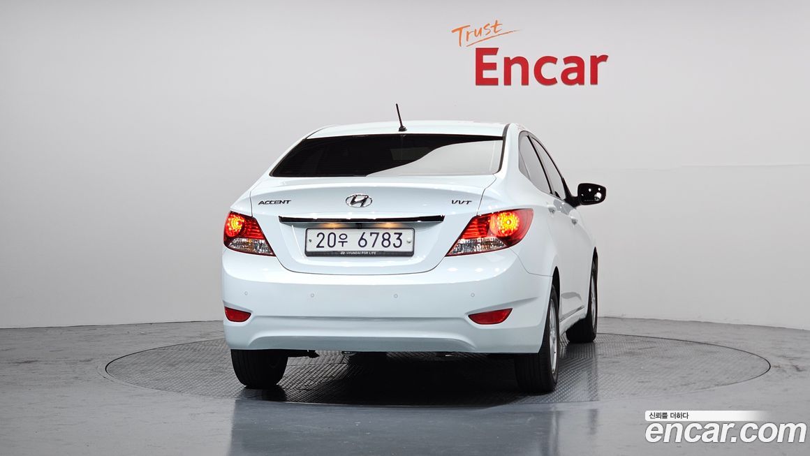 Hyundai Accent 2014