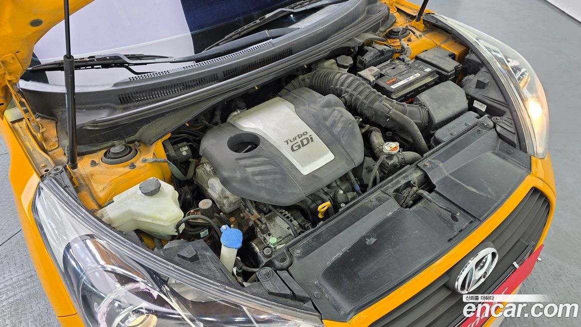 Hyundai Veloster 2014