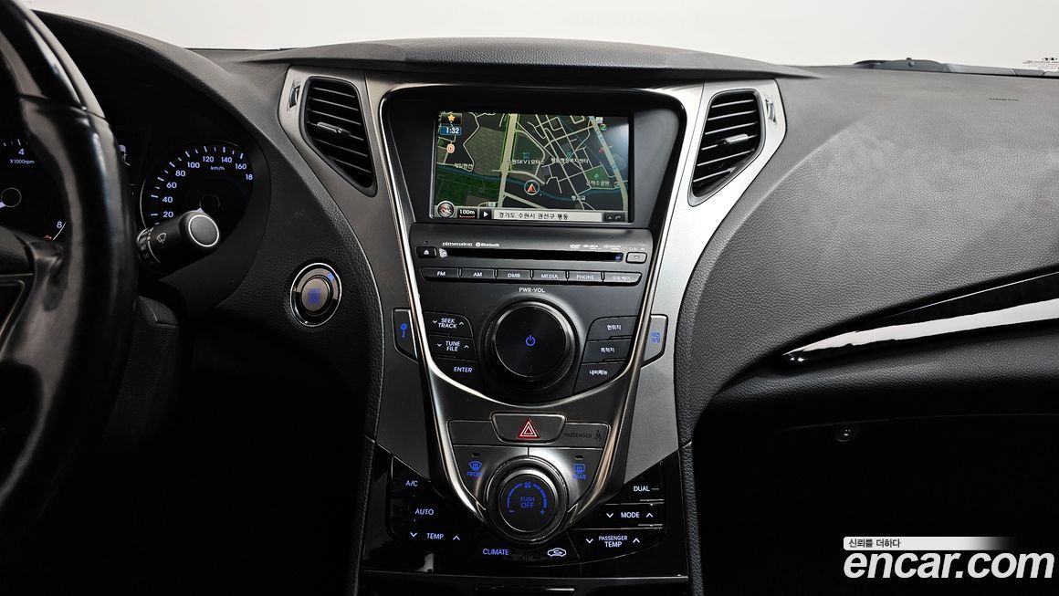 Hyundai Grandeur 2011