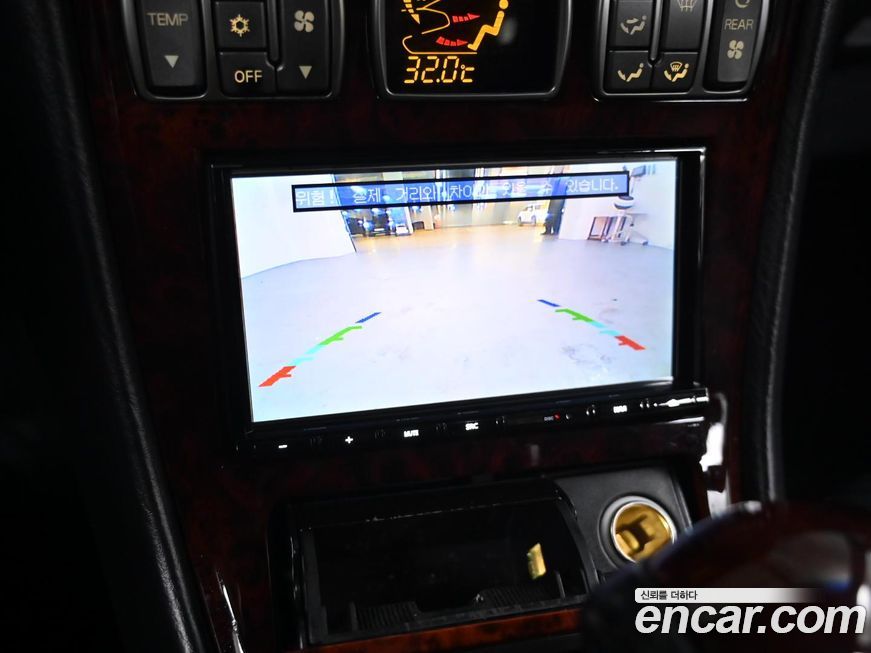 Hyundai Dynasty 2002