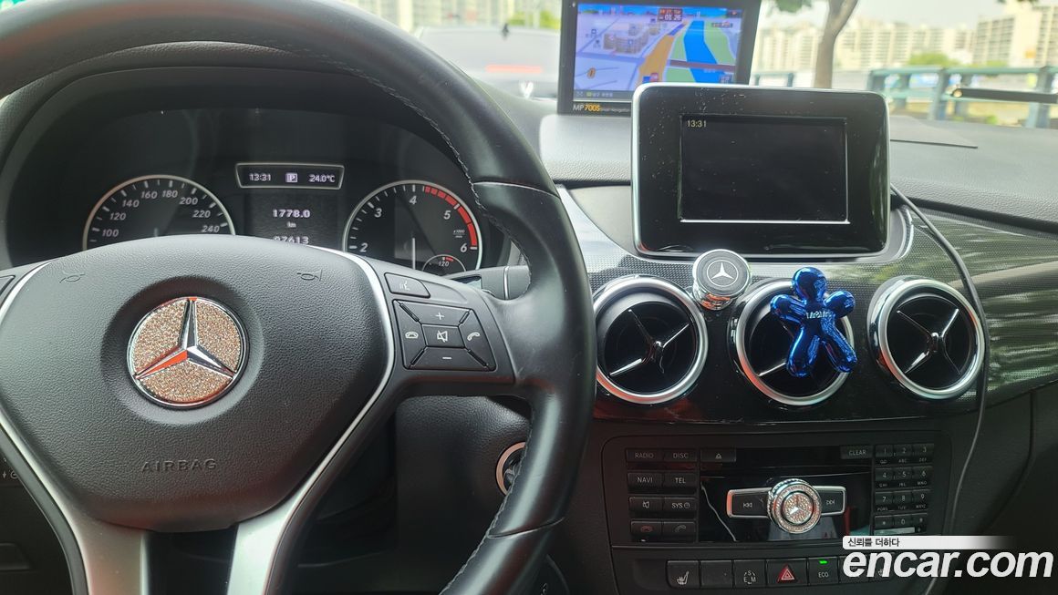 Mercedes-Benz B-Class 2012