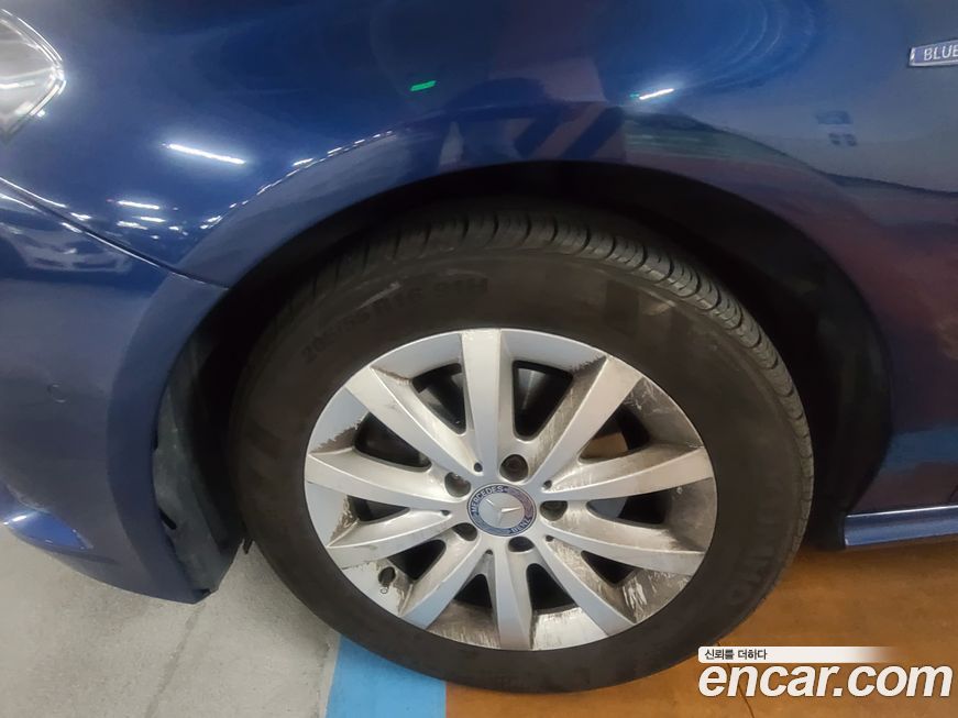 Mercedes-Benz B-Class 2012