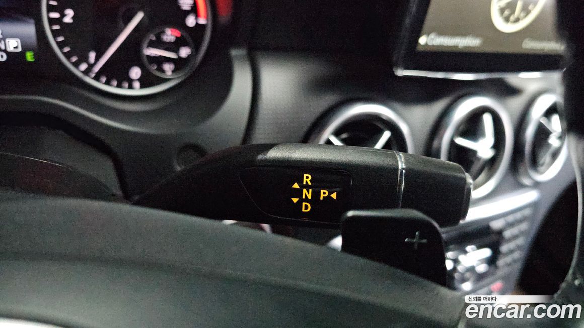 Mercedes-Benz A-Class 2015