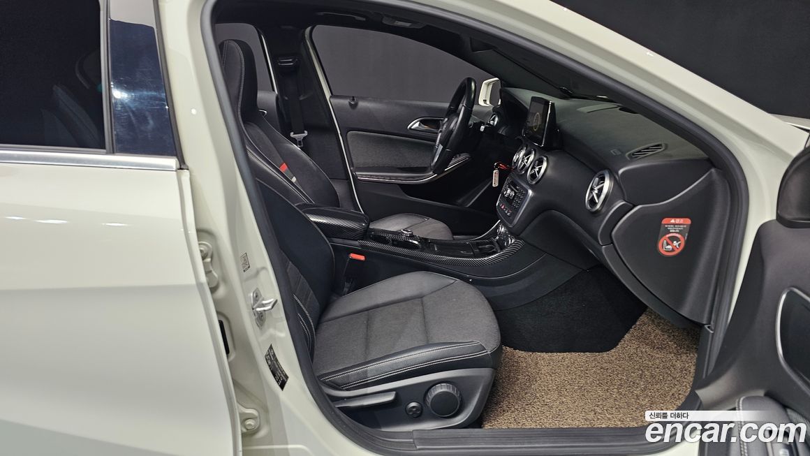 Mercedes-Benz A-Class 2015