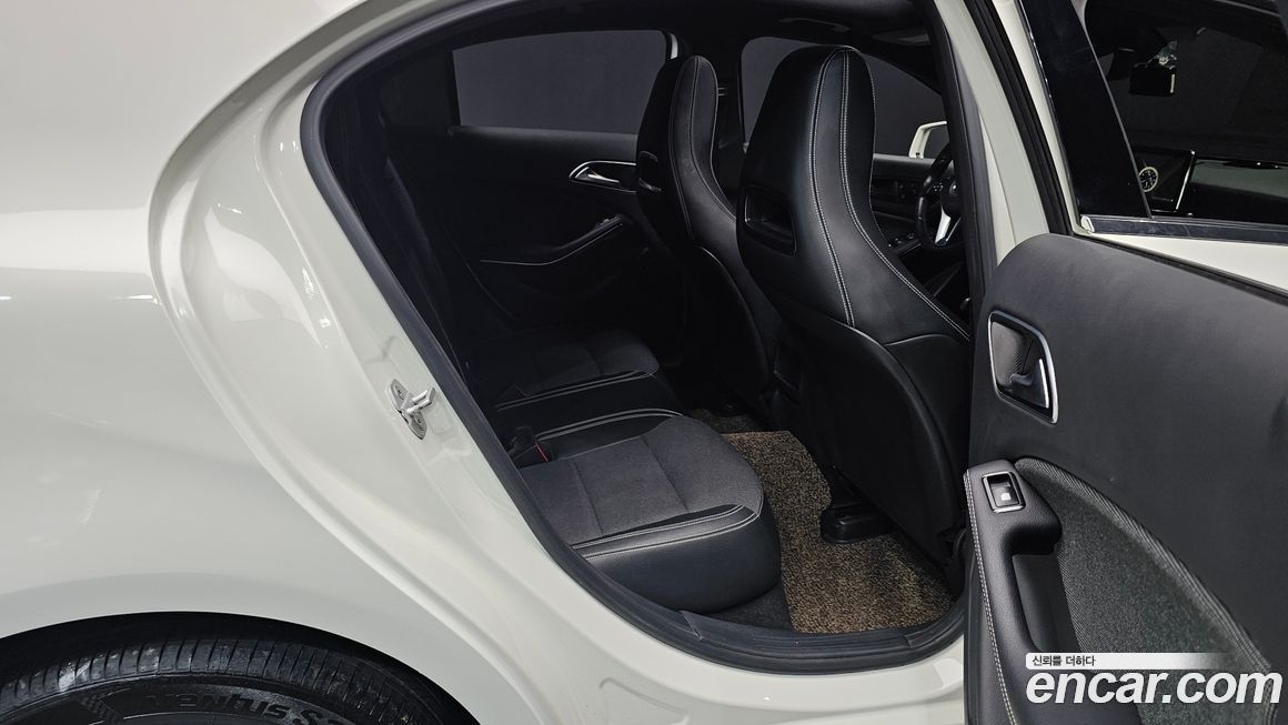 Mercedes-Benz A-Class 2015