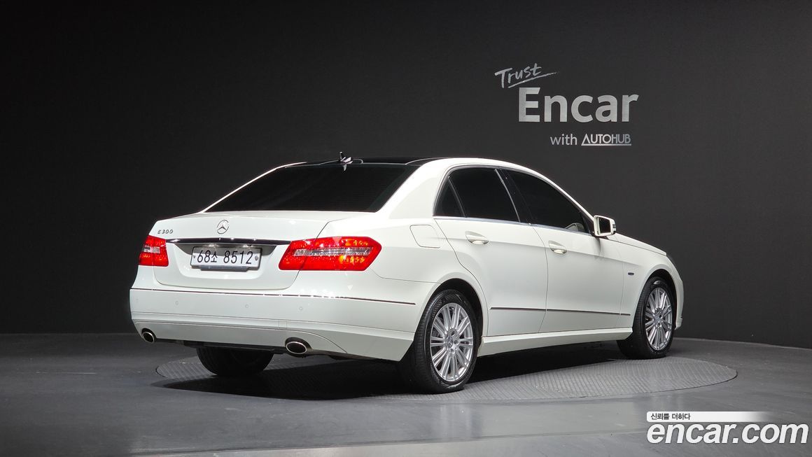 Mercedes-Benz E-Class 2012