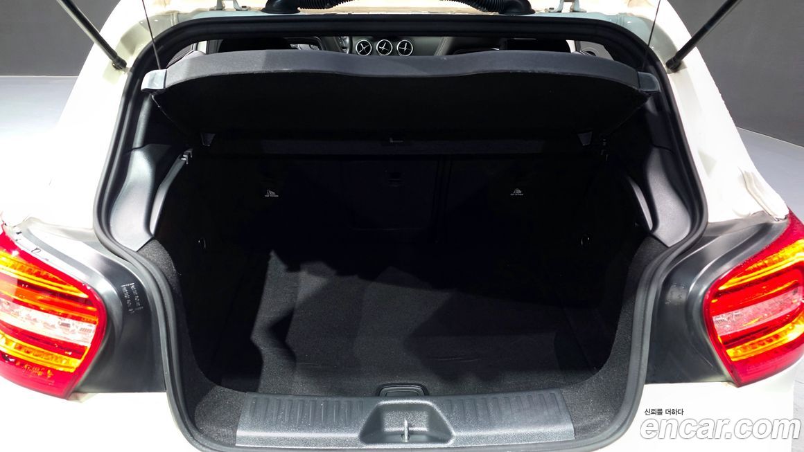 Mercedes-Benz A-Class 2015