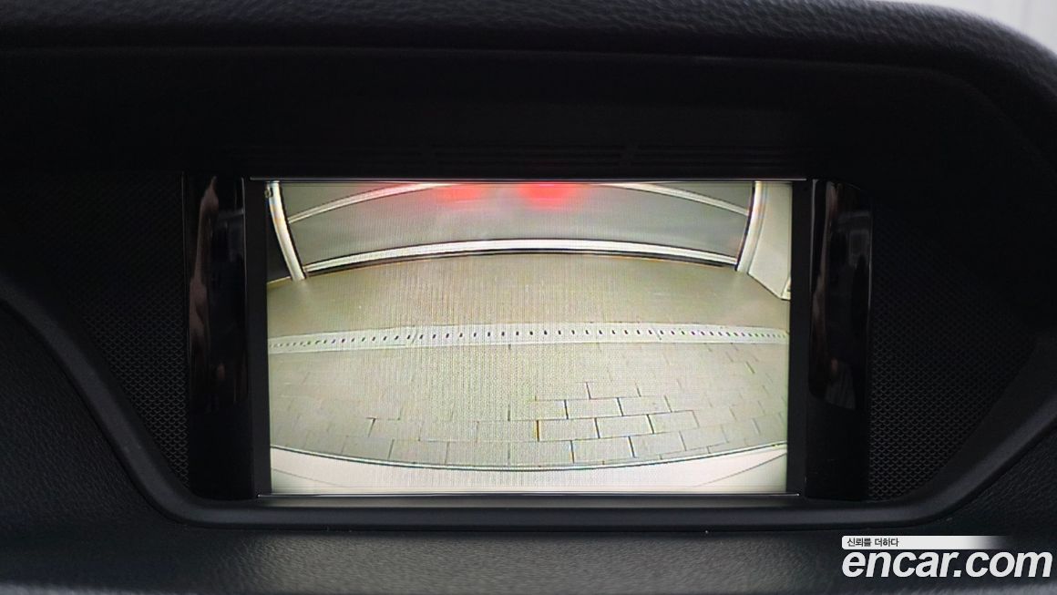 Mercedes-Benz E-Class 2012