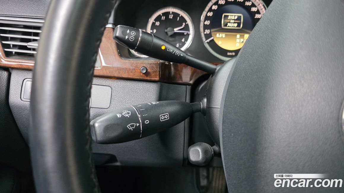 Mercedes-Benz E-Class 2012