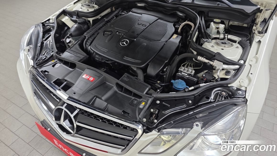 Mercedes-Benz E-Class 2012